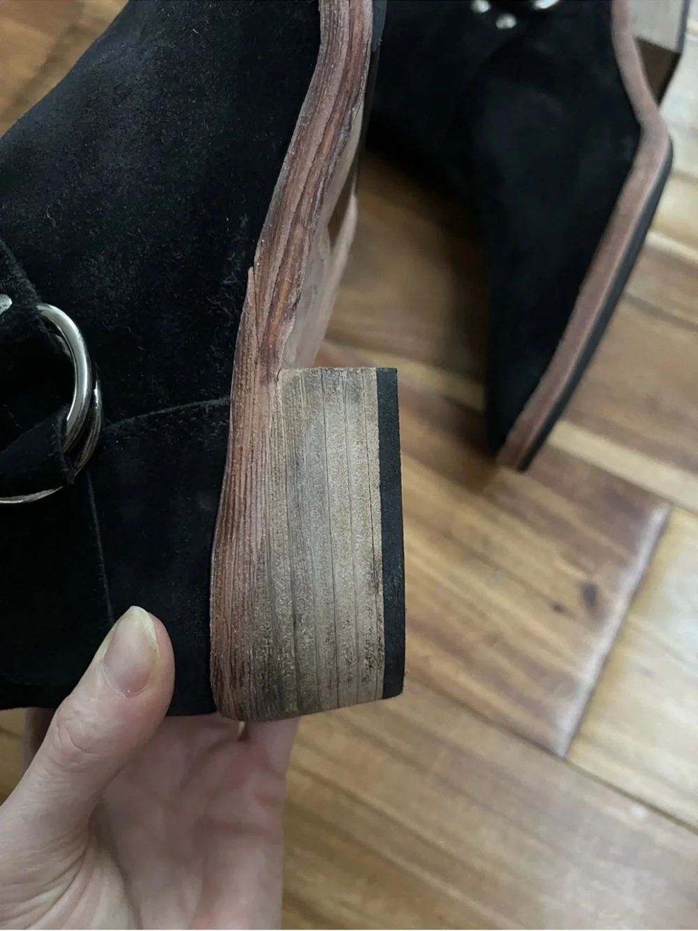 FREE PEOPLE Vienna Suede Ankle Boots! SIZE 39 Narrow Fit Side Zip Black 8.5   F